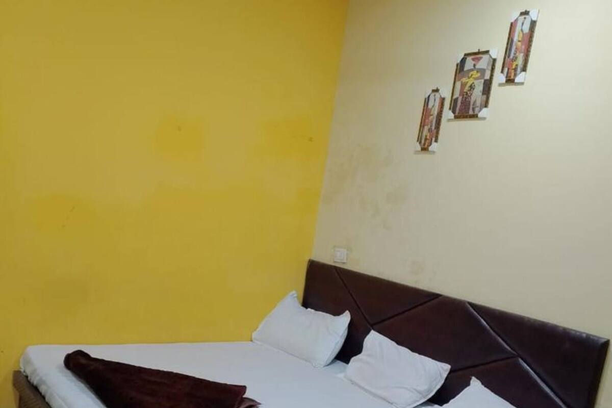 Quarto casal luxo | Wi-Fi de cortesia, roupa de cama