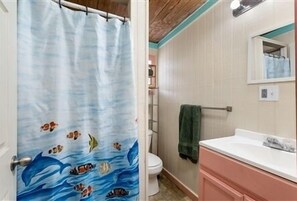 Shower, towels