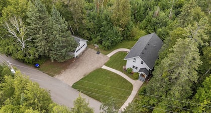 Ephraim Retreat- secluded getaway near village