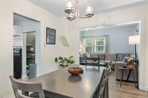 Dining - Ephraim Retreat- secluded getaway near village (Ephraim)