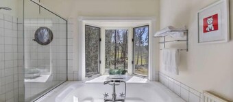 Country Castle-Total privacy-just a few minutes from center of Great Barrington