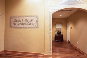 المنشأة من الداخل