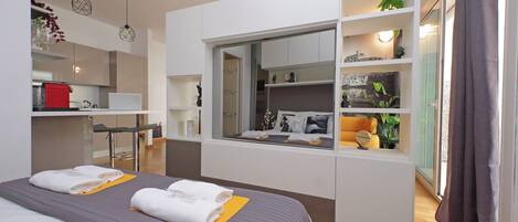 1 soverom, strykejern/-brett, wi-fi (inkludert) og sengetøy