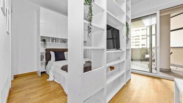 Bügeleisen/Bügelbrett, kostenloses WLAN, Bettwäsche