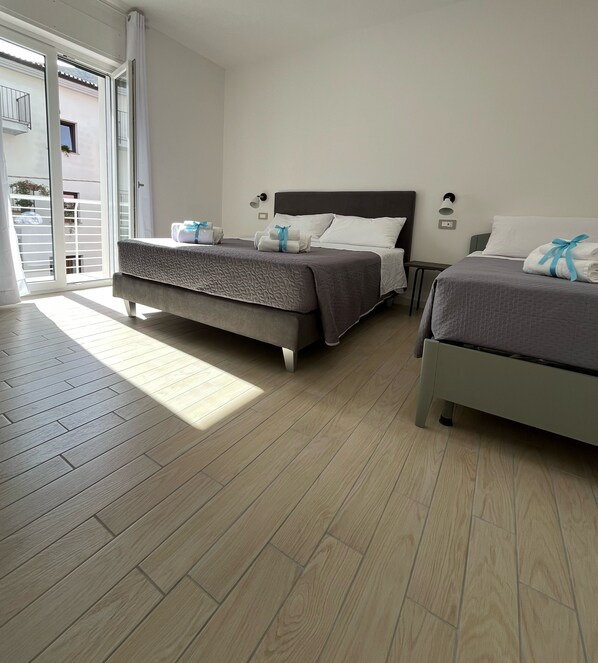 Deluxe-Dreibettzimmer, Balkon