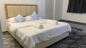 Free WiFi, bed sheets