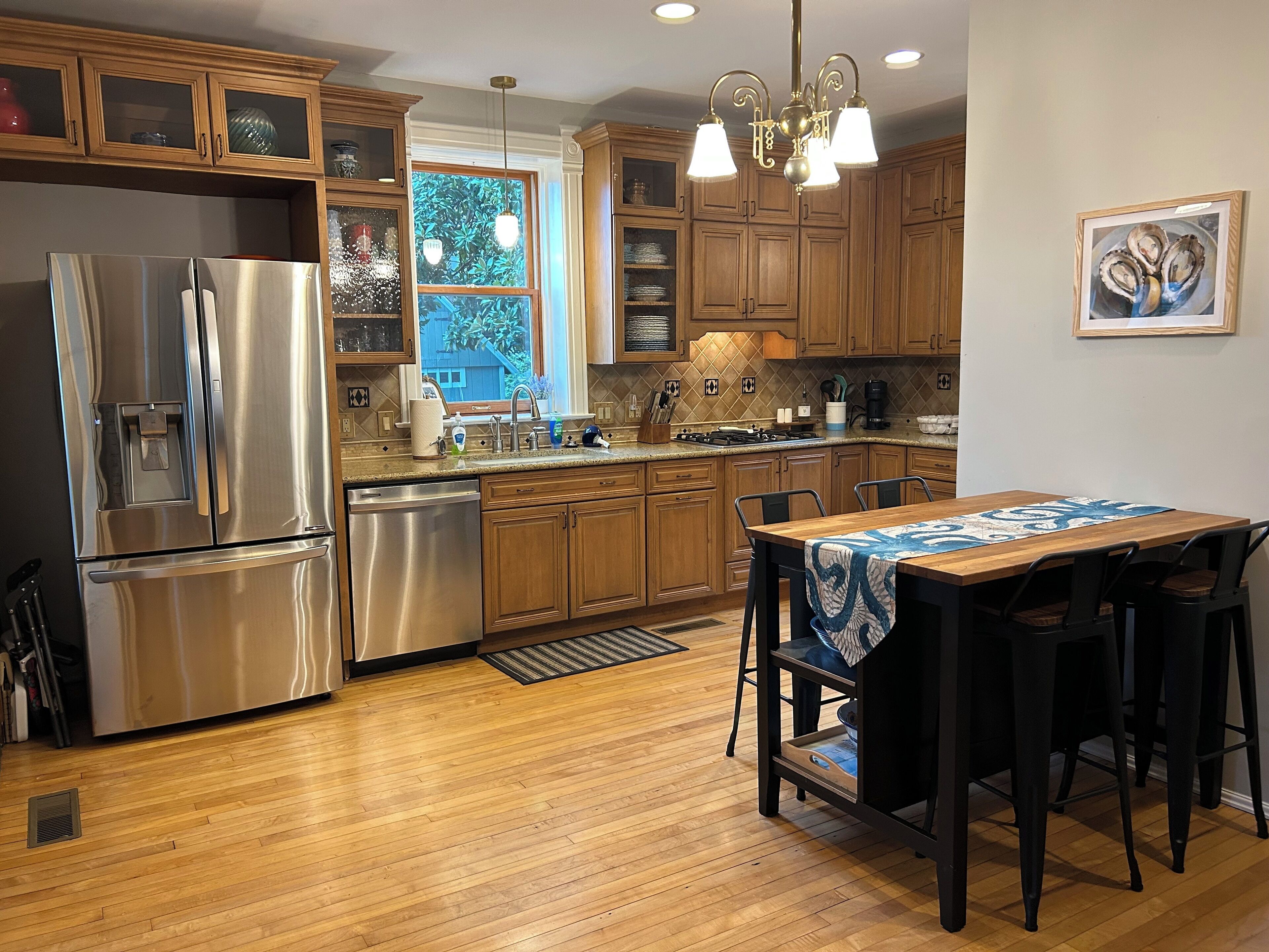 Microondas, horno, placa de cocina, lavavajillas