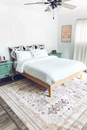 2 bedrooms, desk, free WiFi, bed sheets