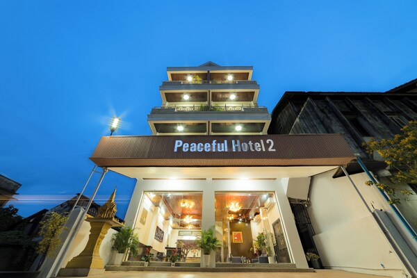 Peaceful 2 Hotel - Vientiane