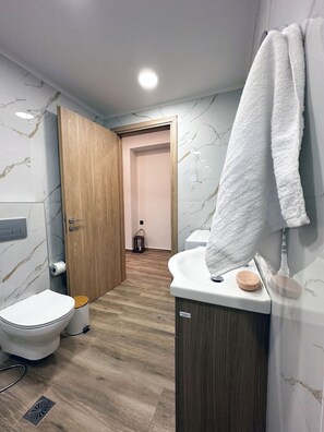 Antonia Retreat | One Bedroom Apartment | Bathroom - 3A Tree Traditional Houses (Archanes-Asterousia)