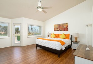 3 bedrooms, desk, iron/ironing board, WiFi