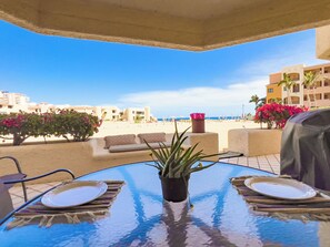 Appartement, 3 chambres, vue sur l’océan, en face de la plage | Vue du balcon