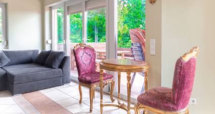 Exquisite Room in Shared Villa w/ Free Parking