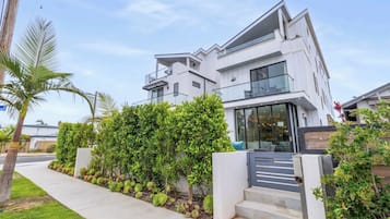 Casa (4 Bedrooms) | Vista frontal de la propiedad