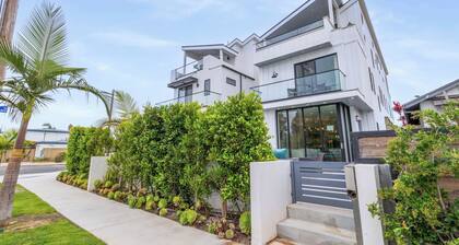 @ Marbella Lane - Luxe 4BR Haven w/ Skyscape Views