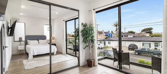 @ Marbella Lane - Luxi 4BR Haven w/ Skyscape Views