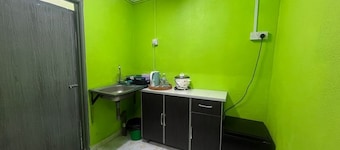 Capital O 91206 Homestay Pelangi Ban