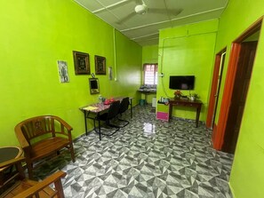 Two-Bedroom | Free WiFi, bed sheets