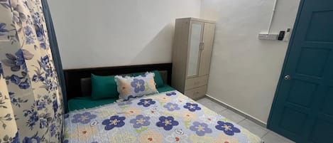 Three-Bedroom | Gratis wi-fi och sängkläder