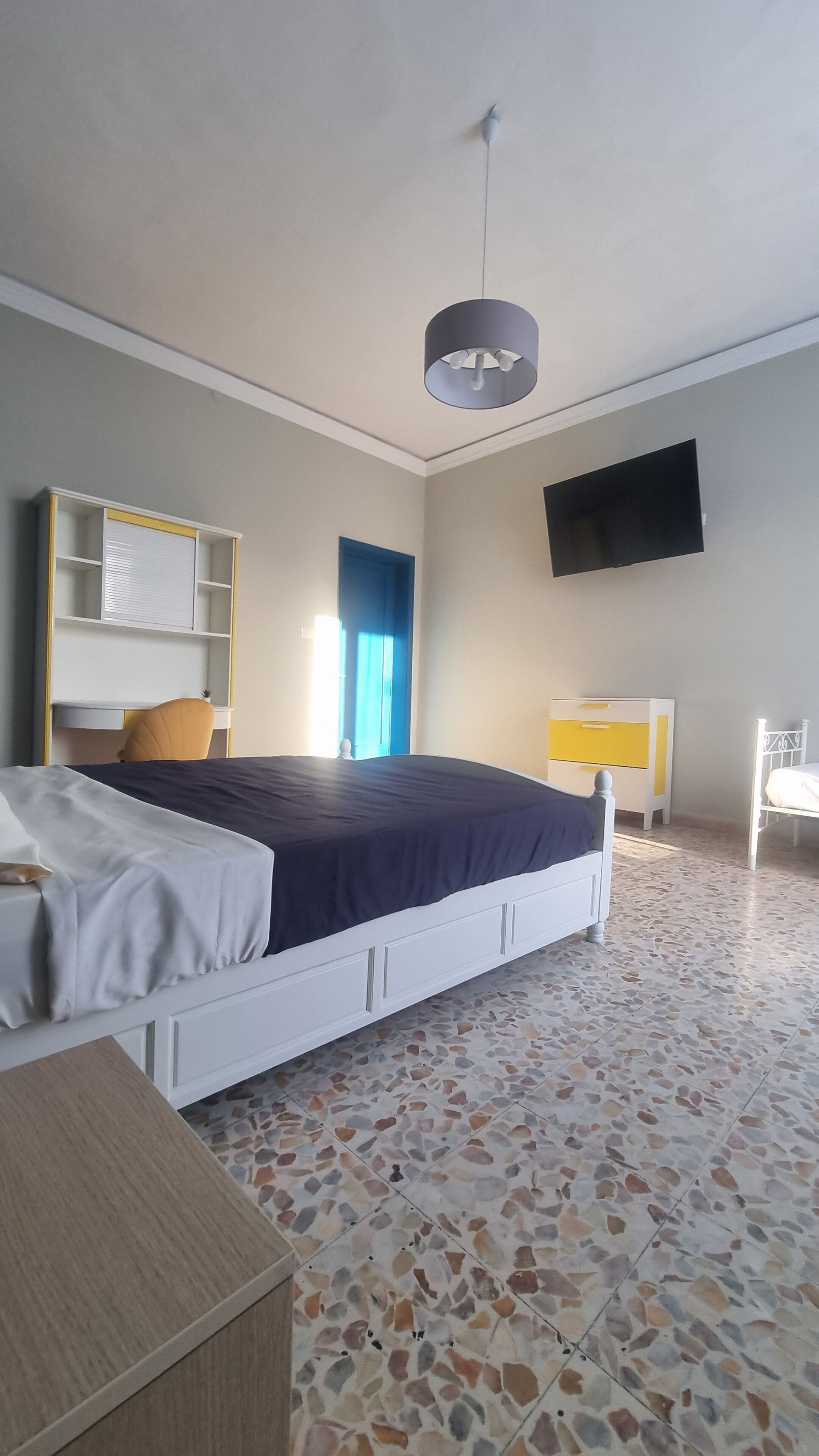 4 dormitorios, tabla de planchar con plancha, Internet y ropa de cama