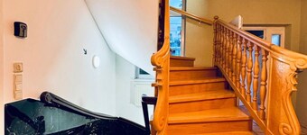 Charming Villa Hideaway | Peaceful Garden Escape