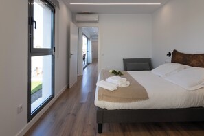 2 chambres, fer et planche à repasser, Wi-Fi, draps fournis