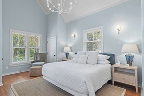 3 chambres, fer et planche à repasser, accès au Wi-Fi (inclus)