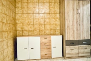 Interior - Charming Villa Stay | Garden & Parking Included (Vienna)