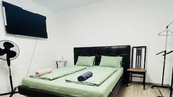 Iron/ironing board, WiFi, bed sheets