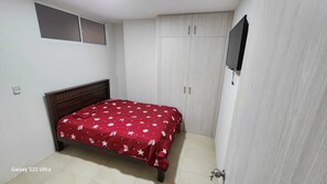 2 室のベッドルーム、WiFi、ベッドシーツ