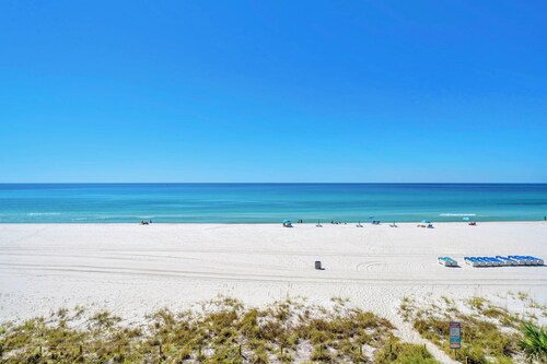 🌞Stunning Beachfront Views-Pet Friendly-Pool-Seachase E301🌞