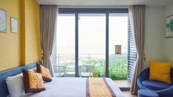 Deluxe Studio, Beach View | Free WiFi