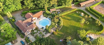 Churchill Country Retreat | By My Getaways