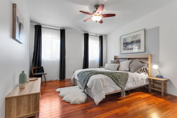 3 dormitorios, tabla de planchar con plancha, wifi gratis y ropa de cama