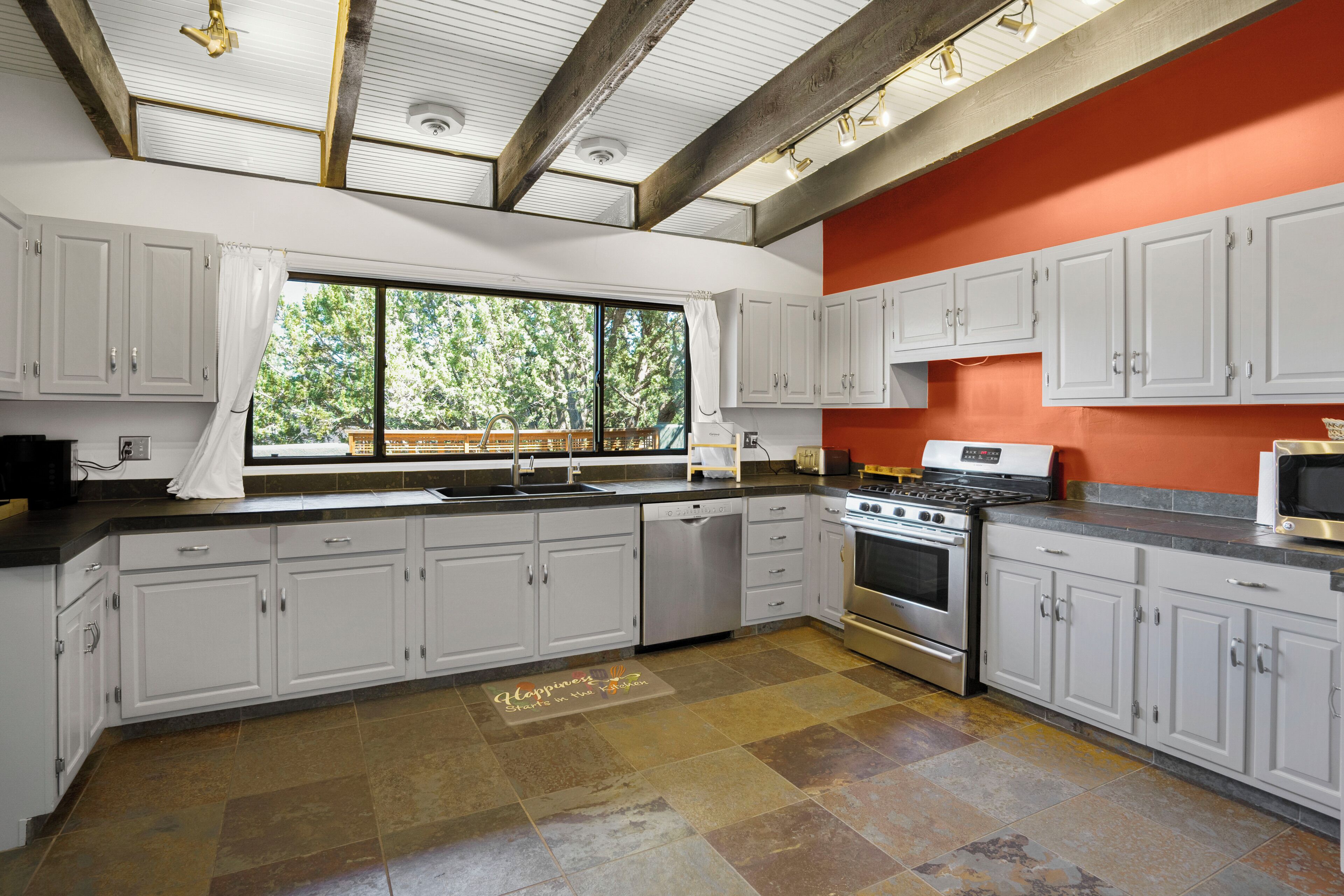 Microwave, oven, stovetop, dishwasher