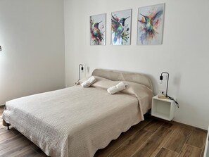 2 bedrooms, WiFi, bed sheets