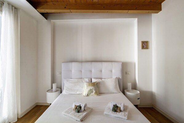 2 bedrooms, iron/ironing board