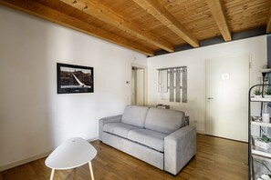 Flat-screen TV - GuestHost - Piazza Mazzini Bright Apartment Padova (Padua)
