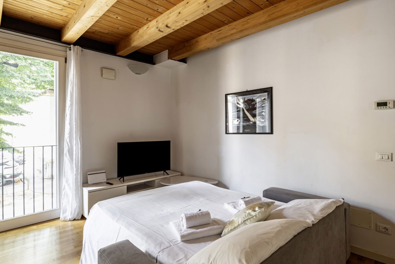 2 bedrooms, iron/ironing board