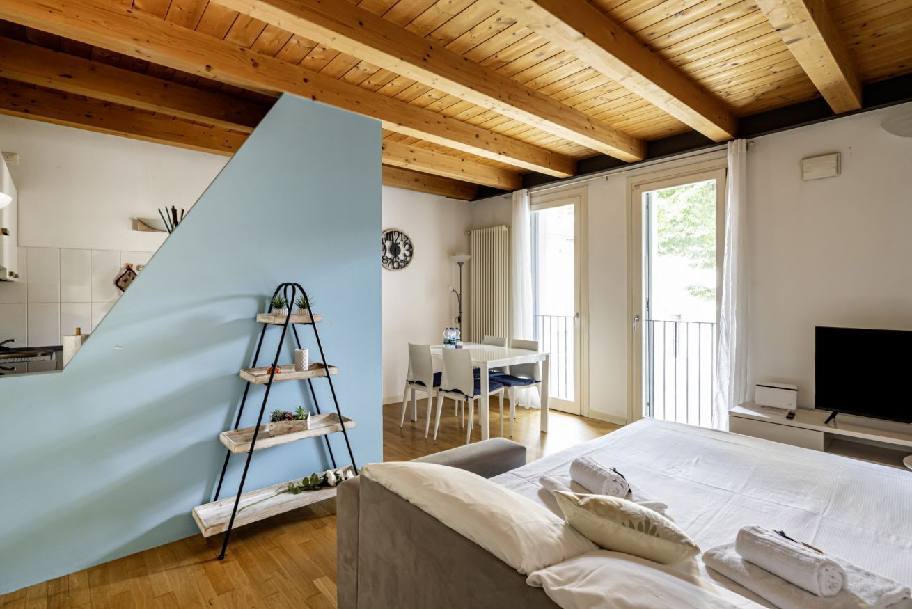2 bedrooms, iron/ironing board