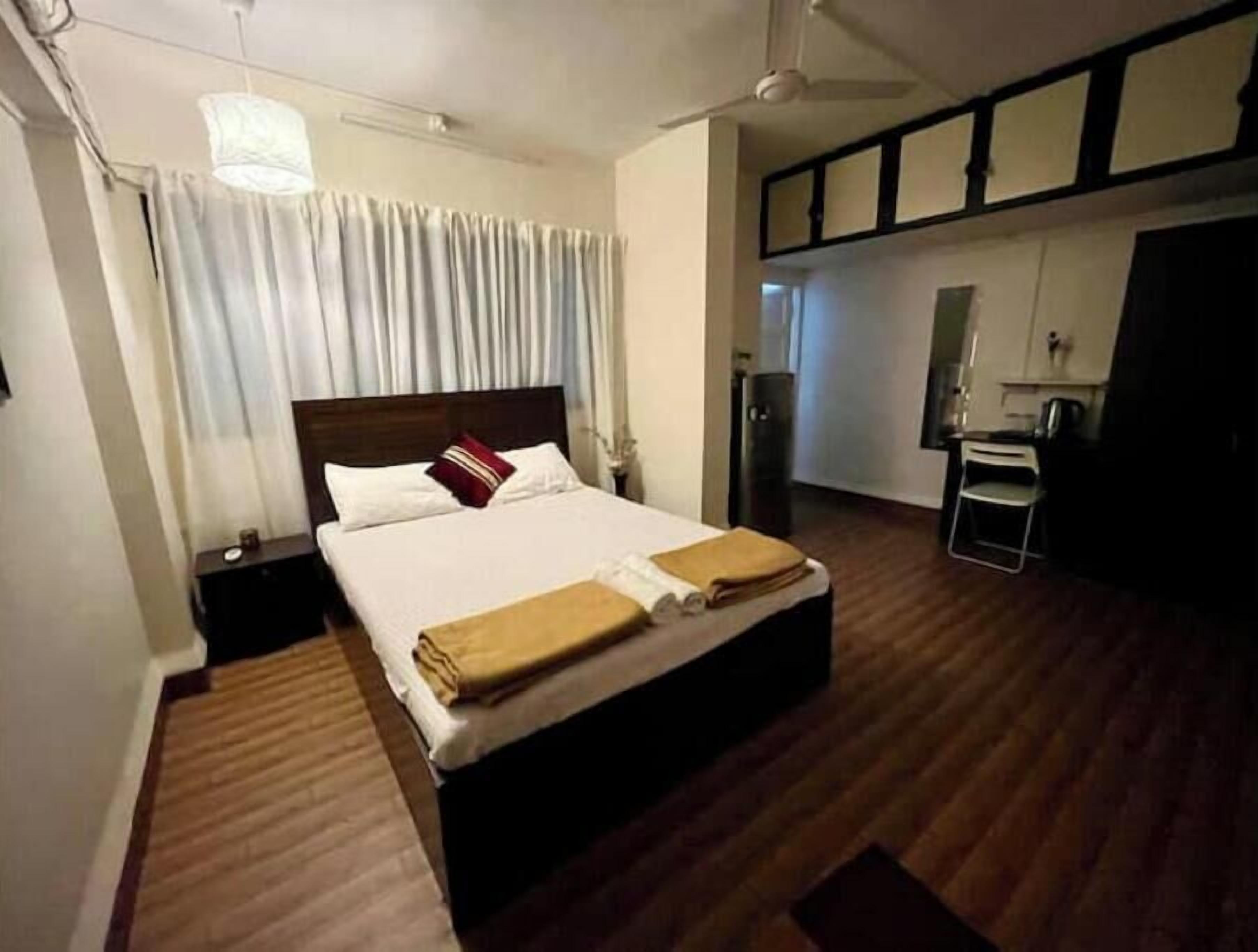 1 quarto, acesso à internet, roupa de cama