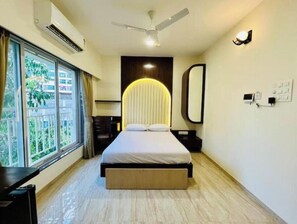 1 bedroom, Internet, bed sheets