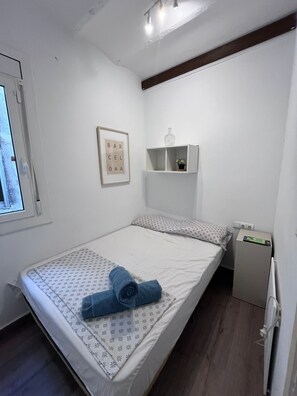 2 bedrooms, free WiFi, bed sheets - Charming 2-bedroom apartment with AC in L'Hospitalet de Llobregat (L'Hospitalet de Llobregat)