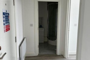 Interior - Train Station Aparthotel - Free Wifi, Free Parking One-Bedroom Apartment (Scunthorpe)