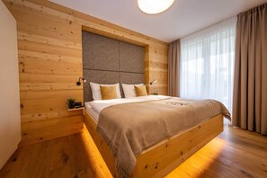 2 Schlafzimmer, Zimmersafe, Bügeleisen/Bügelbrett, Reisekinderbett