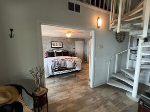 2 chambres, fer et planche à repasser, Wi-Fi, draps fournis