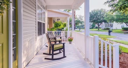 Calypso Cottage in Old Town Bluffton. in the Heart of Historic Old Town