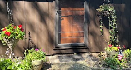 Lake house in Kettle  Moraine Forest with fabulous sunset views-min monthly