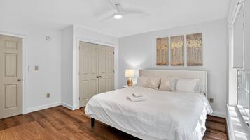 5 bedrooms, WiFi, bed sheets