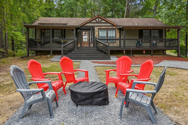 Outdoors, Shelter, Chair, Furniture, Nature